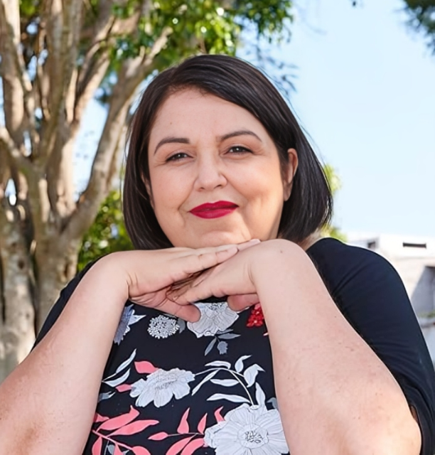 Rosario Olivas Weston